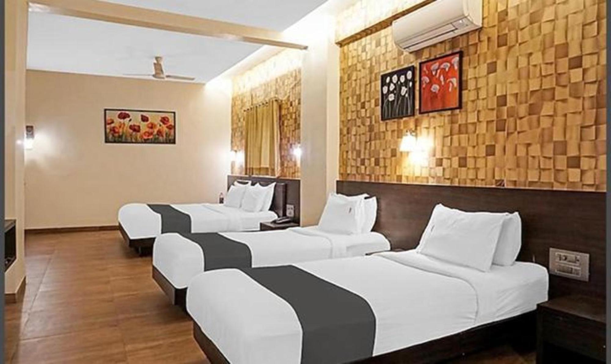 Hotel Omkar Executive Yerandwane Exterior foto