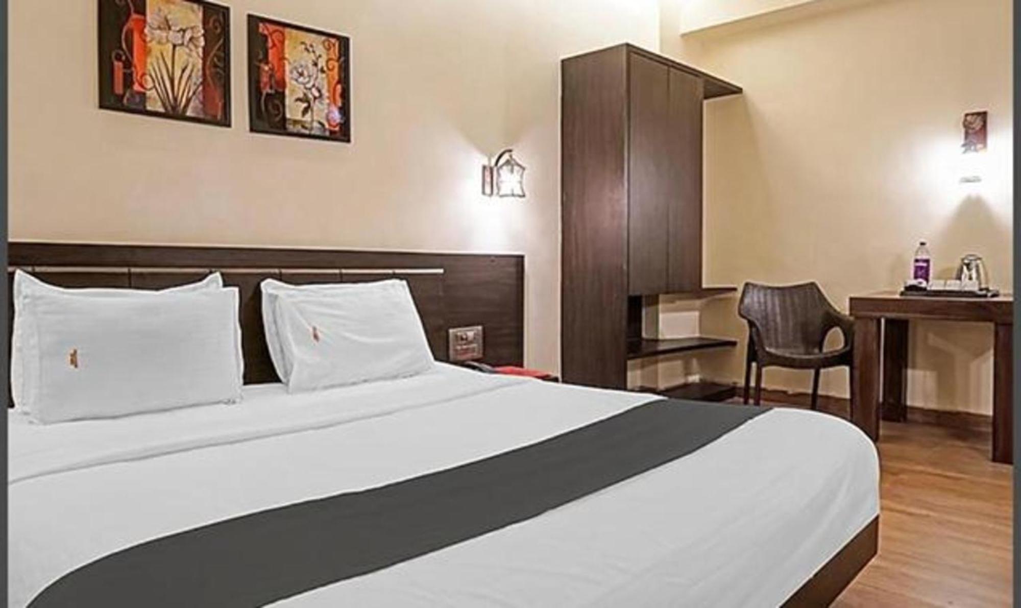Hotel Omkar Executive Yerandwane Exterior foto
